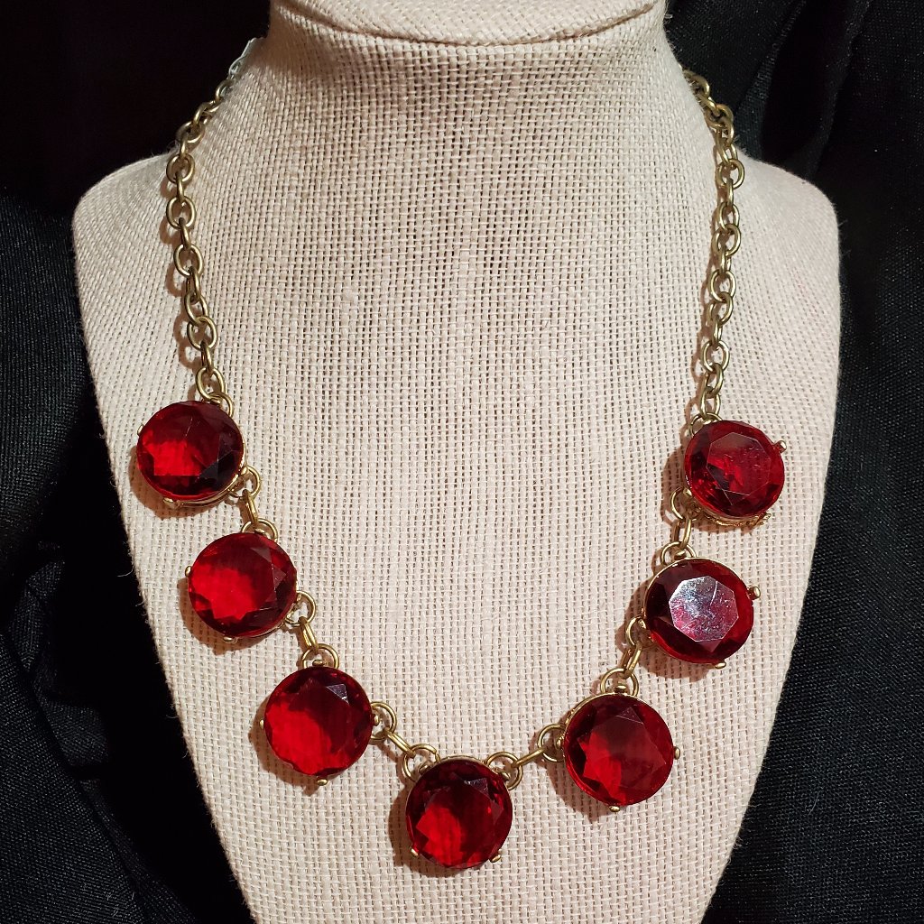 Erica Lyons Red Stone Necklace New 10$